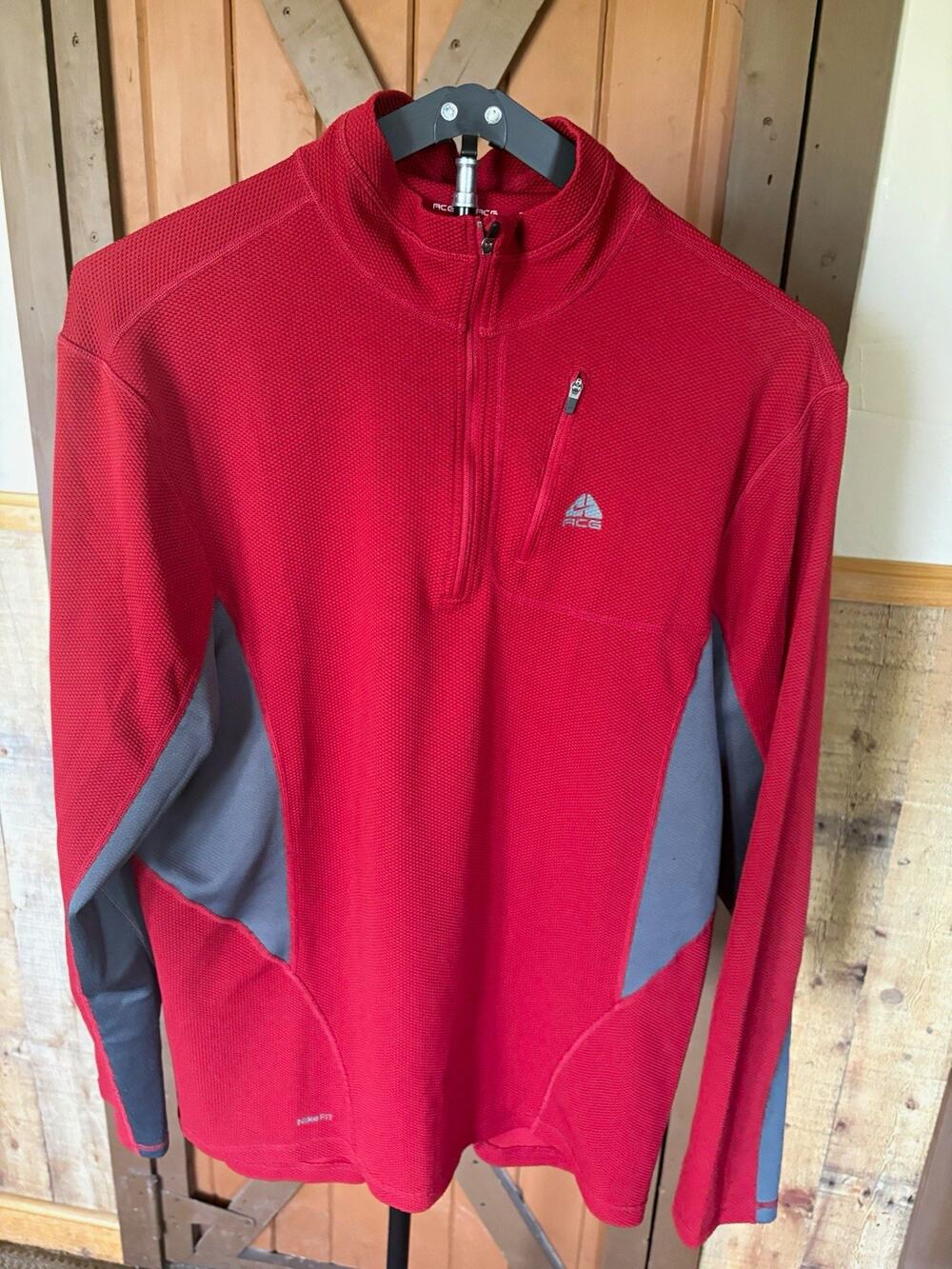 Nike ACG NikeFIT DRY Men’s XL Red/Gray 1/4 Zip Mock Neck Pullover Top